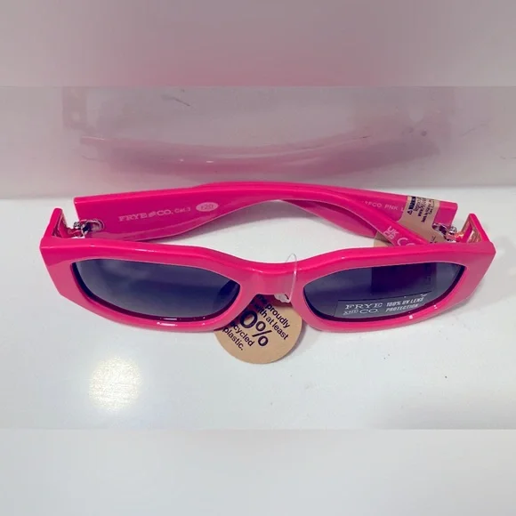 Frye and Co. NWT Rectangle Sunglasses in Neon Pink 🕶️💖